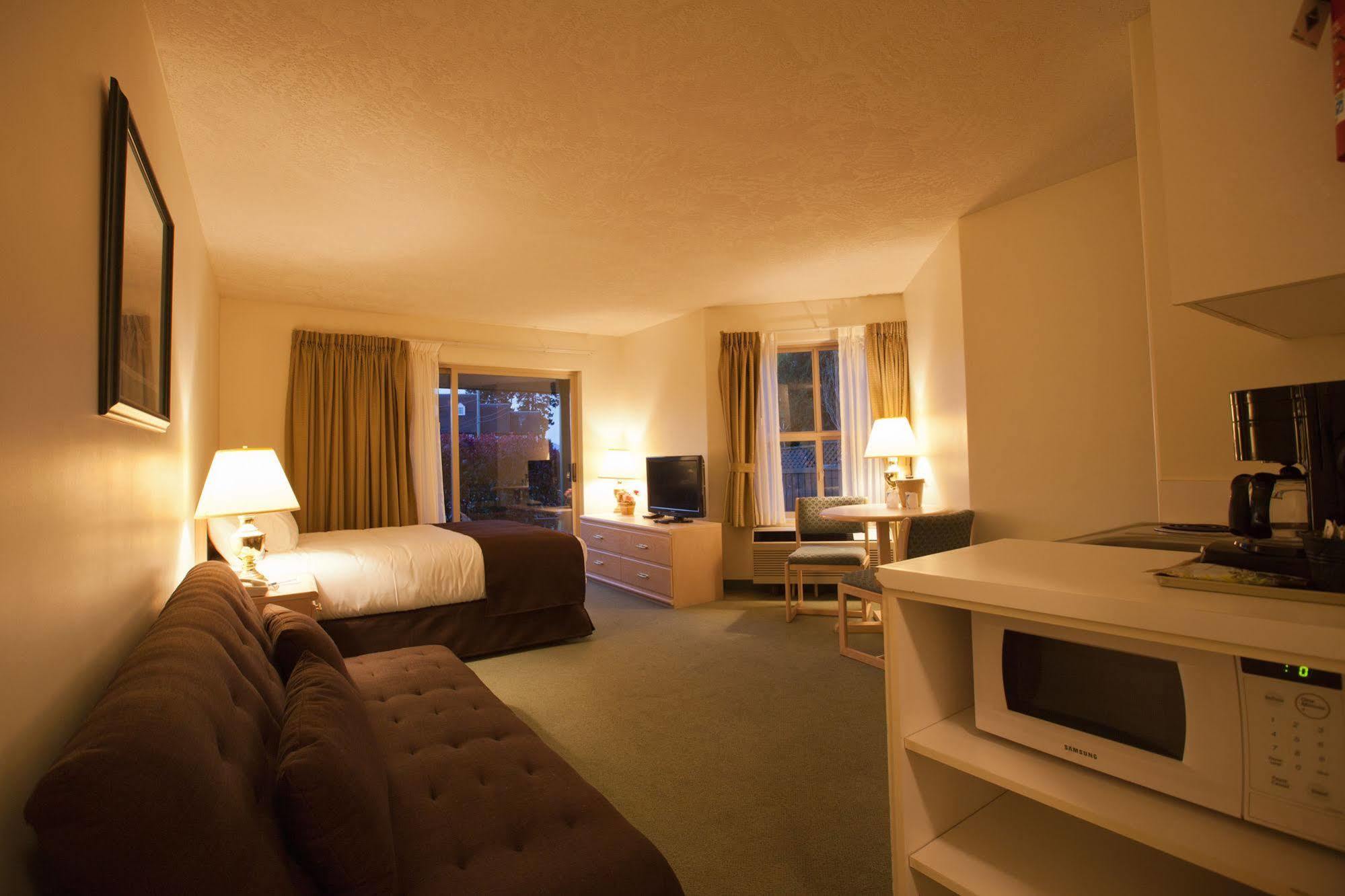 Coast Parksville Hotel מראה חיצוני תמונה